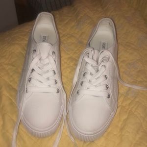 elore platform sneaker